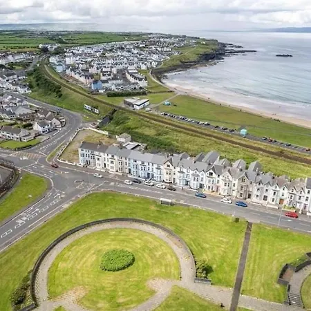 3 Dunluce Park - Portrush By The Sea Apartment Exterior photo