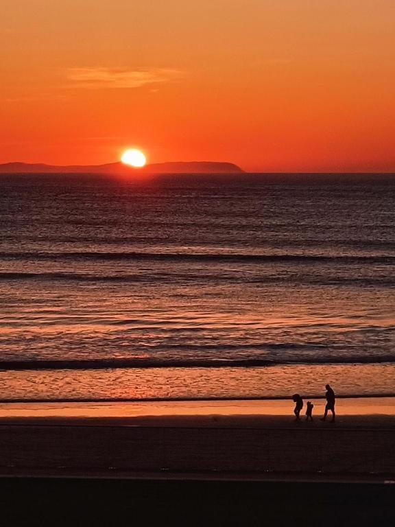 Apartment 3 Dunluce Park - By The Sea Portrush