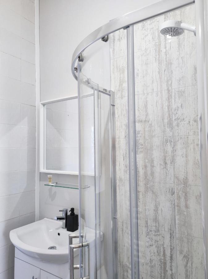 Apartment 3 Dunluce Park - By The Sea *