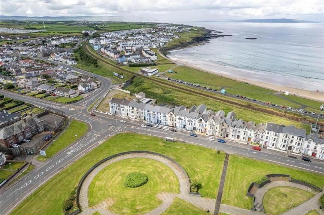 3 Dunluce Park - By The Sea Apartment Portrush