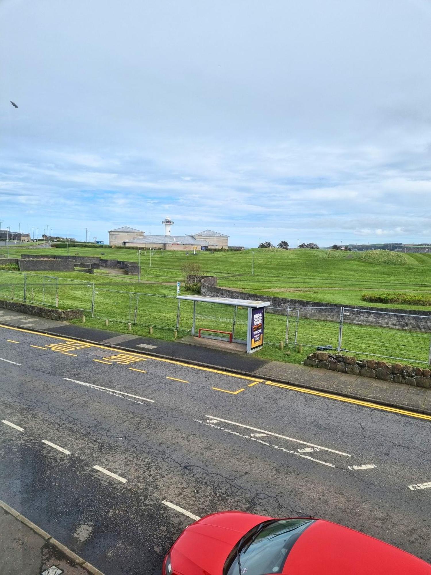 Apartment 3 Dunluce Park - By The Sea