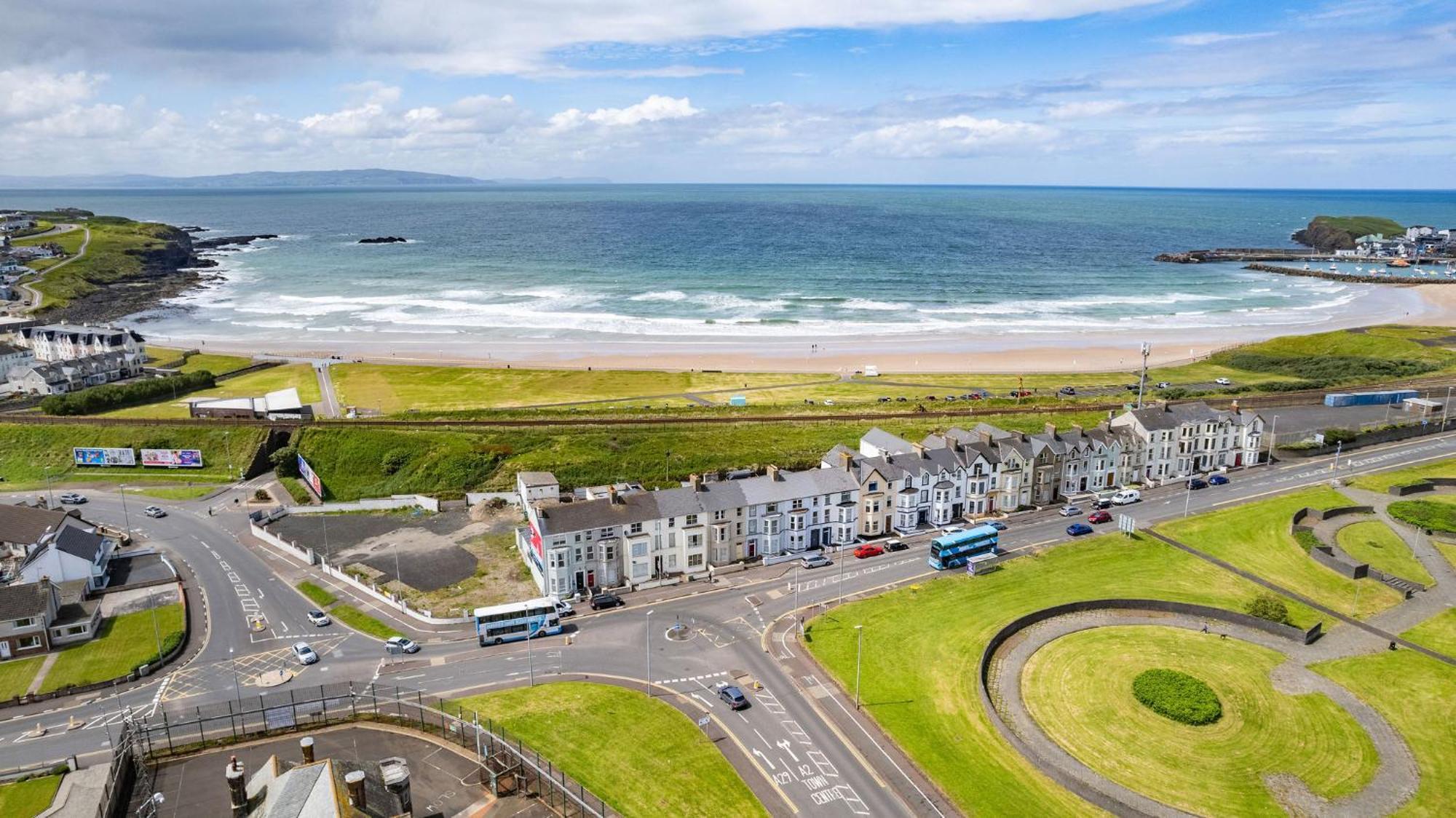 3 Dunluce Park - By The Sea Apartment Portrush