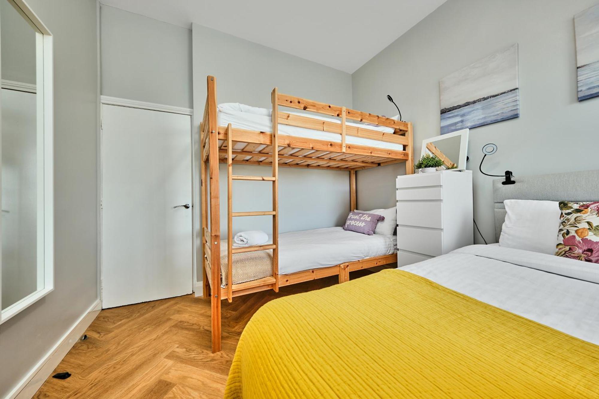3 Dunluce Park - By The Sea Apartment *
